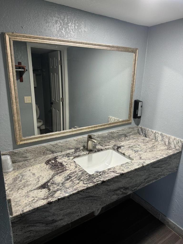 Midtown Lodge Jacksonville Eksteriør billede